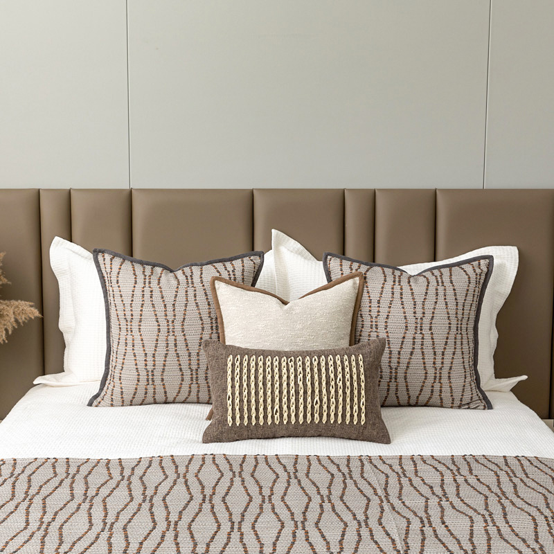 Housse de coussin lombaire de  - Luxury Lifestyle Boutique avis et prix